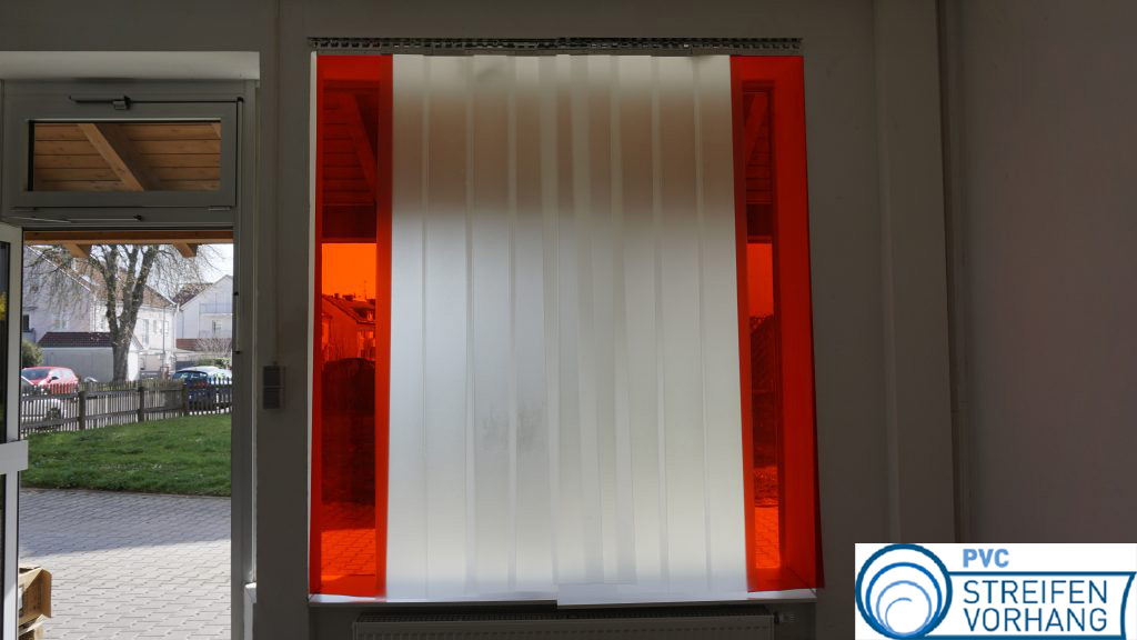 PVC Streifenvorhang mattiert mit Signalstreifen
